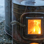 【画像】使ってみたら実は面倒くさい？　冬キャンプで必須の暖房器具「薪ストーブ」のメリットとデメリットを検証 〜 画像1