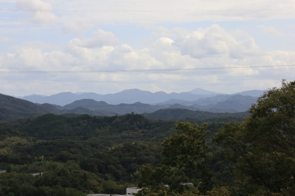 登山道からの中国山地