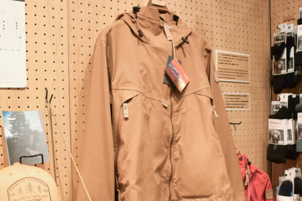 展示されているサスタのペスキ ジャケット