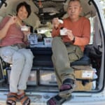 【画像】なかなか日本に帰れない!? 　旅の本屋さんが選ぶ「今すぐ冒険に出たくなる本 vol.12」『今夜世界が終わったとしても、ここにはお知らせが来そうにない。』　　 〜 画像1