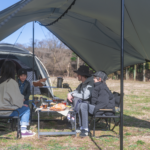 【画像】最小限で最大限の居住性を実現！　使いやすさ抜群のシェルター＆タープが思ってたよりかなり便利 〜 画像1