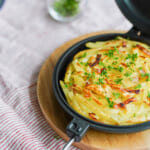 【画像】「追いブライト」がキャンプ飯に革命を起こす？　外飯にひと振りするだけで絶品メニューに早変わり 〜 画像1