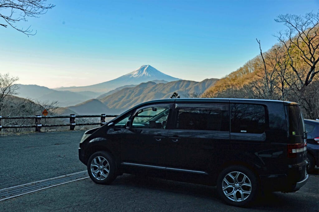 雁ヶ腹摺山から望む富士山