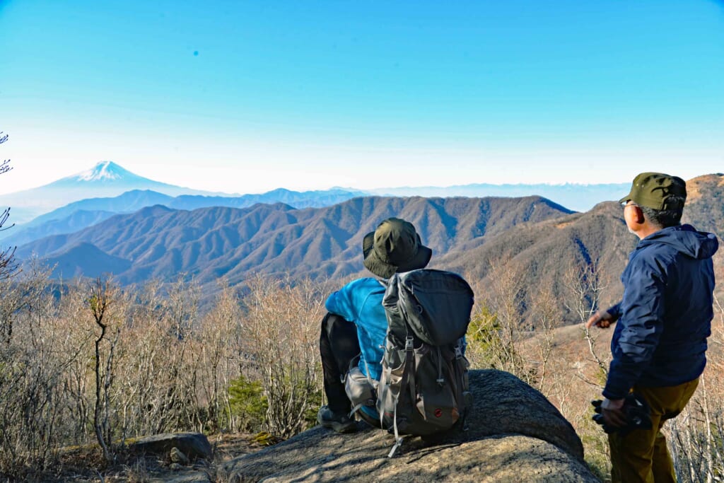 雁ヶ腹摺山から望む富士山