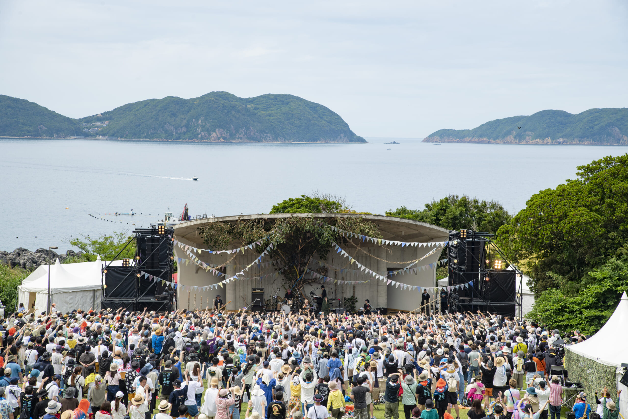 海に囲まれて最高のグッドミュージックを！「Karatsu Seaside Camp 2024 FESTIVAL」【2024年5月25日～5月26日】