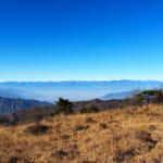 【画像】【秀麗富嶽十二景】お花畑広がる初心者向け三番山頂「大蔵高丸」、絶景富士見の山頂からスタンドシートさながらの景観美に酔いしれる 〜 画像1