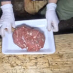 【画像】憧れの「マンガ肉」をつくってみた！　想像の斜め上をいく完成度に視聴者から称賛の嵐 〜 画像1