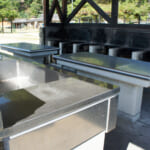キャンプ場の水場