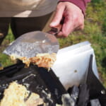 【画像】アウトドアで「もんじゃ焼き」ってマジかっ！　やってみたら目から鱗のそのお味やいかに 〜 画像1