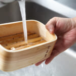 【画像】そもそもキャンプで蒸し料理する発想がなかった!?　「メスティン」と「竹せいろ」のハイブリッド形態クッカーがキャンプ飯に革命を起こす 〜 画像1