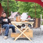 【画像】アウトドアブランド「VALVE」からびあ・ぷりーず氏と共同開発の折り畳み木製テーブルが登場 〜 画像1