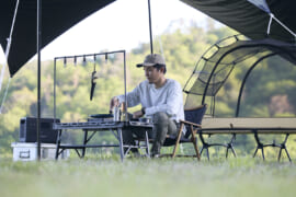 WAQのマルチアイアンテーブル