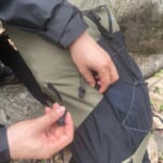【画像】機能的なロールトップ型が所有欲を掻き立てる！　街中からアウトドアまで二刀流できるバックパックがマルチに使える 〜 画像1