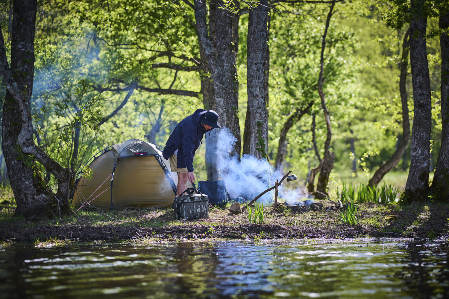 洗練されたカモフラ柄がまさにクール！ 抜群の保冷力とデザイン性を