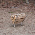 【画像】ブロック塀をも打ち砕く強度と耐久性がヤバい！　ロゴス史上最長のペグがテントの設営場所を選ばず 〜 画像1