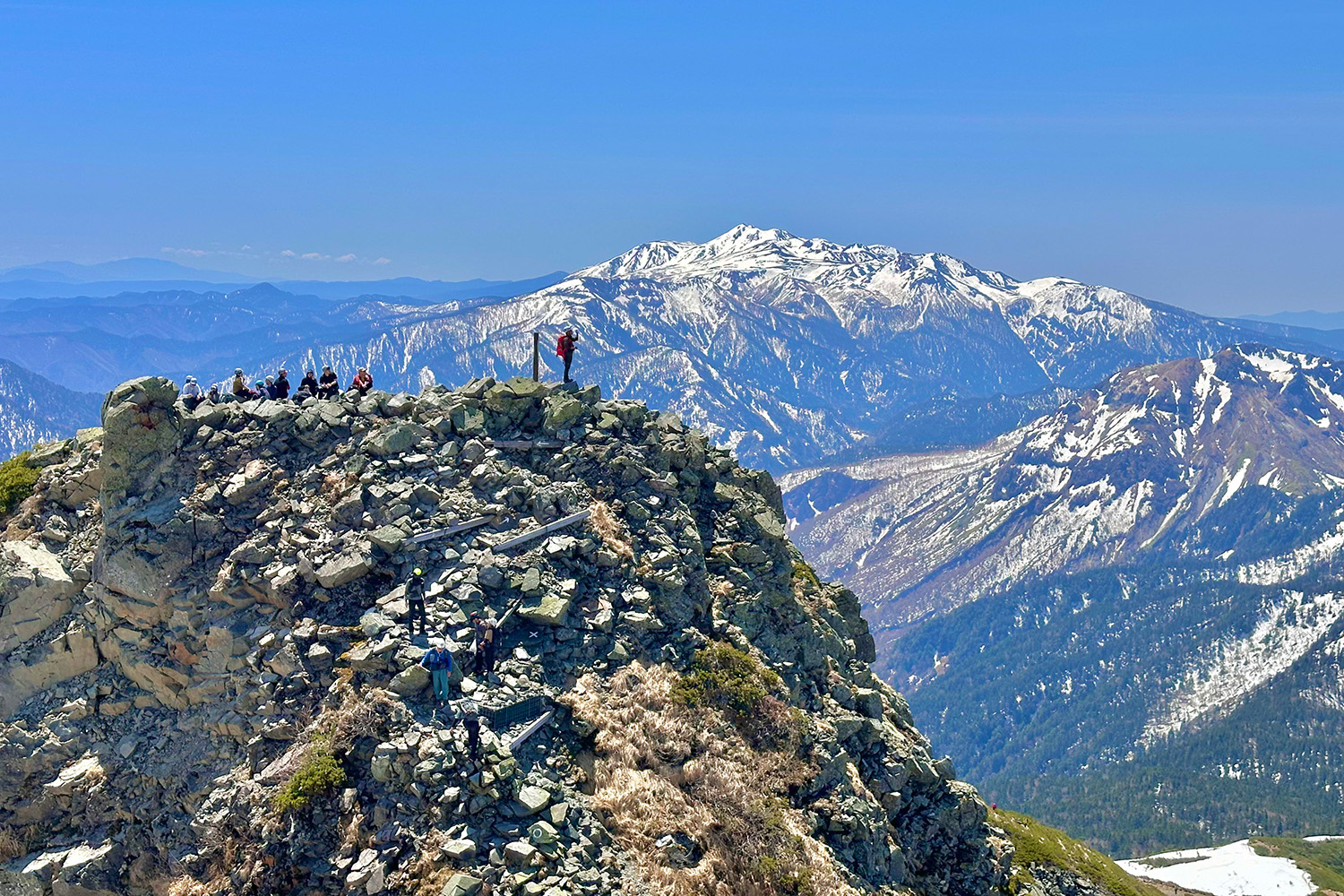 危険と隣り合わせの岩場、鎖場に挑戦！ 安心して通過するための