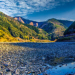 【画像】キャンプの満足度は「グラウンド」選びで決まる？　意外にも大切な地面の種類と選び方とは 〜 画像1