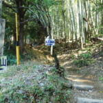 【画像】低山と侮るなかれ！　地元ハイカーに愛される吾妻山ハイクは岩場ありロープ場ありのプチスリリングな山行だった 〜 画像1