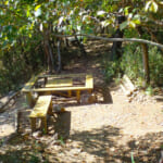 【画像】低山と侮るなかれ！　地元ハイカーに愛される吾妻山ハイクは岩場ありロープ場ありのプチスリリングな山行だった 〜 画像1