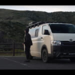 【画像】馬に囲まれるソロ車中泊旅！　ハイエースで行く自然豊かな隠岐諸島旅が至福のタイムトリップだった 〜 画像1