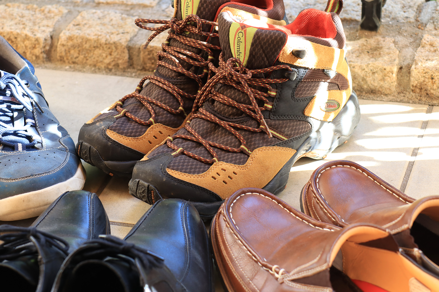 ヨネックス ランニングシューズ セーフラン810C 25,5cm ヨネックスの