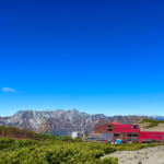 【画像】100kg超えの荷物を運ぶことも！　登山愛好家からリスペストされる職業「歩荷」の仕事とは 〜 画像1