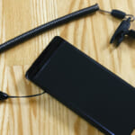 【画像】使い方次第で命の危険を招く？　アウトドアで安全安心に「スマホストラップ」を活用する方法とは 〜 画像1