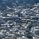 【画像】湯河原「幕山」で梅と真鶴半島と岩石にラーメン&コロッケも！　贅沢過ぎる感動のハイキング 〜 画像1
