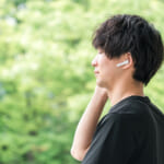 【画像】キャンプって自然を楽しむんじゃないの!?　キャンパーがアウトドアで「耳栓」や「イヤホン」を持ってく理由とは 〜 画像1