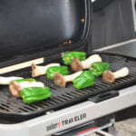 【画像】老舗BBQグリルメーカーの「WEBER」も出展！　本場アメリカのド定番「スマッシュバーガー」作りを体験 〜 画像1