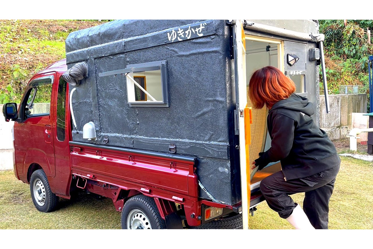 軽トラの荷台に50kg以下の「キャンプシェル」を建てる！　妥協なき素材選びとDIYの奮闘ぶりに視聴者からコメントが溢れる