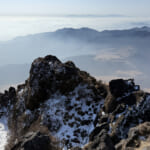 【画像】のどかな登山路と険峻な山頂部のギャップが凄い！「豊後富士」と呼ばれる美しき双耳峰登山を満喫 〜 画像1