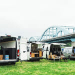 【画像】「VANTOWN」が多摩川に出没！　「バンライフ・車中泊・車上泊」の最前線を見た 〜 画像1