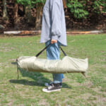 【画像】引くだけで設営＆押すだけで撤収できる「100％完全遮光スクエアシェード」が夏のレジャーのマストアイテム 〜 画像1