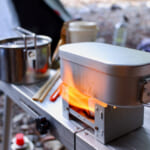 【画像】メスティン炊飯の風情か……　それとも電気炊飯器の利便性を選ぶか？　今どきキャンプの炊飯方法の最適解とは 〜 画像1
