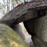 【画像】次々と現れる巨岩が圧巻！　古代の磐座信仰から始まり南北朝騒乱の舞台になった笠置山 〜 画像1