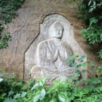 【画像】湘南の妙義山はサクッと行けてサクッと登れる！　磨崖仏を巡るハイクはまるで「インディジョーンズ魔宮の伝説」だった 〜 画像1