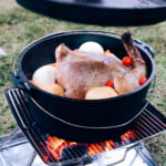 【画像】ワイルドなキャンプ飯調理の必須アイテム！　ワンランク上の外飯が満喫できる「ダッチオーブン」の万能ぶりとは 〜 画像1
