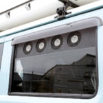 【画像】コンパクトだけど機能性は巨人級！　もはやクルマに住める「タウンエース」が車中泊旅の頼もしいバディになる 〜 画像1