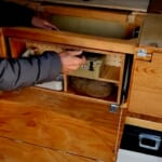 【画像】70代キャンパーのハイクオリティなDIYに驚愕！　お洒落＆機能的な「キャンピングカーカスタム」に視聴者から「参考になる！」と称賛の声が溢れる 〜 画像1