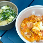 【画像】猛暑の夏を吹き飛ばす背徳飯が激ウマ！　夏キャンプで卵と油たっぷり「スパイシー」な香薫卵どんぶりで満腹 〜 画像1