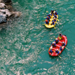【画像】高層ビル群を眺められる会場も？　天然の“ジェットコースター“ラフティングの魅力とは 〜 画像1