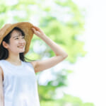 【画像】快適なアウトドアのカギは服選びで決まる！　知っておきたい「紫外線対策指標」3選 〜 画像1
