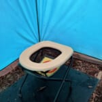 【画像】携帯トイレは必須？　車中泊での「トイレ事情」備えあれば憂いなしの「携帯トイレ」が必要な理由とは 〜 画像1