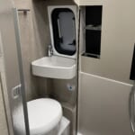 【画像】携帯トイレは必須？　車中泊での「トイレ事情」備えあれば憂いなしの「携帯トイレ」が必要な理由とは 〜 画像1