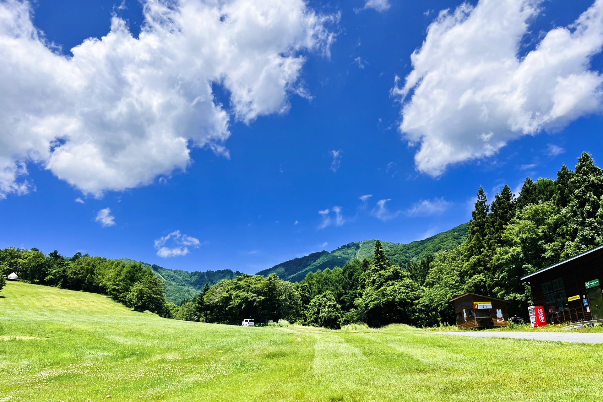 「標高」こそ最強の暑さ対策！　夏キャンにおすすめの「1000m越え」キャンプ場【群馬県編】