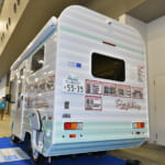 【画像】運転のしやすさと想像以上に広がる居住空間を両立！　ビンテージさ漂う軽トラキャンパーが快適過ぎる 〜 画像1