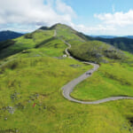 【画像】カルスト地形が織り成す不思議な絶景！　トレッキングにもおすすめな「日本三大カルスト」の魅力とは 〜 画像1