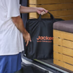 【画像】Jackeryが世界最軽量クラスで収納性に特化した折りたたみ式ソーラーパネル「Air」を発表 〜 画像1