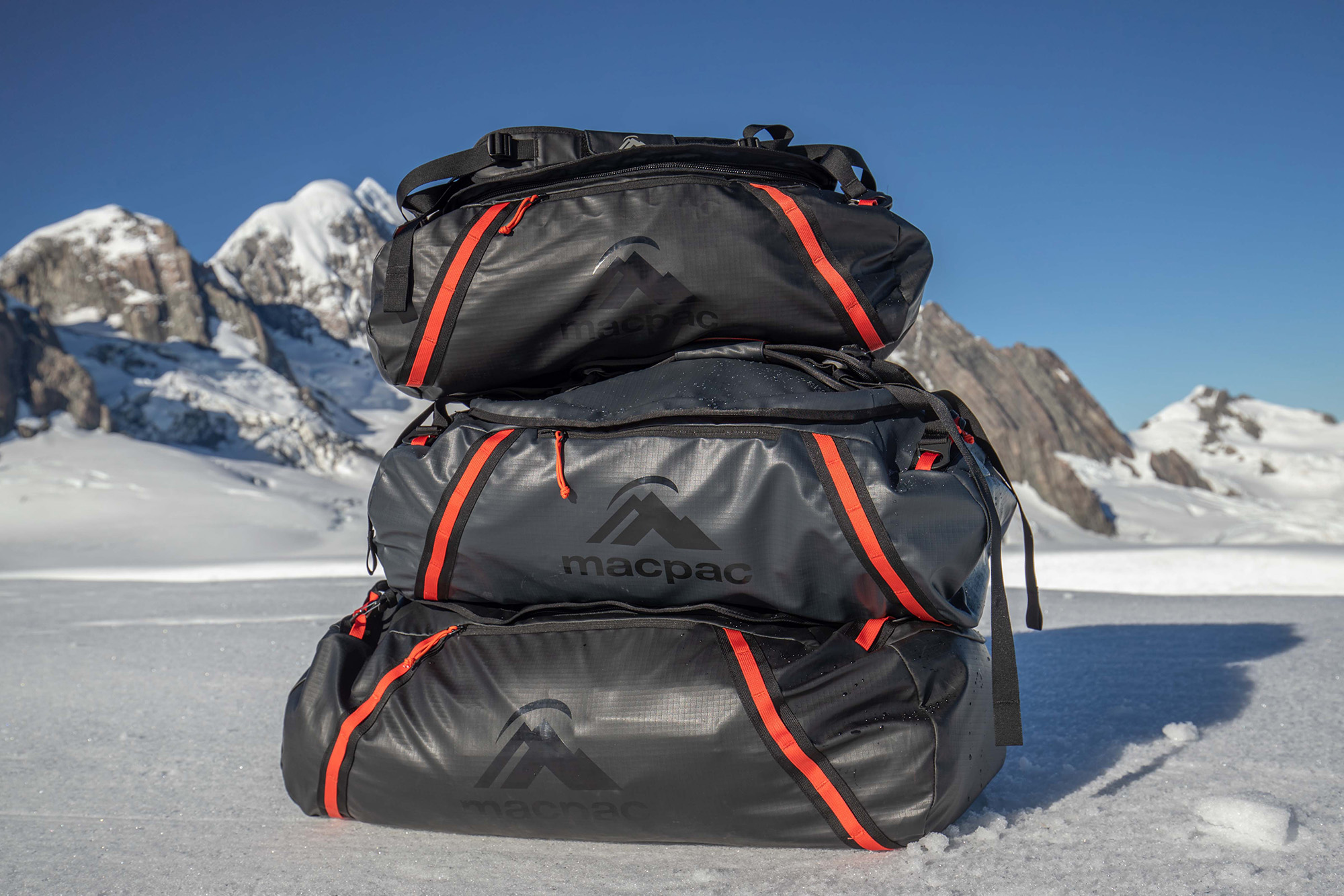 旅のスタイルを自由にするギアバッグ！ macpacから「Expedition Duffel